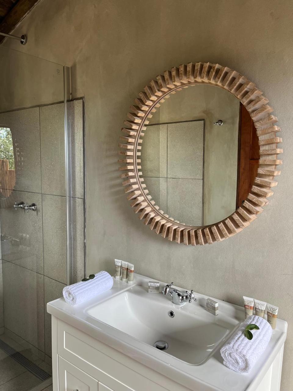 Langa Langa Safari Camp Villa Huntingdon Dış mekan fotoğraf